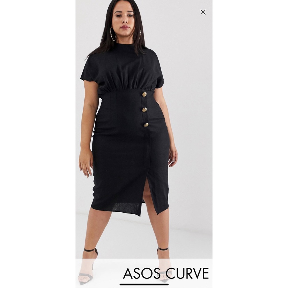 Linen dress w highneck and tortoise shell buttons